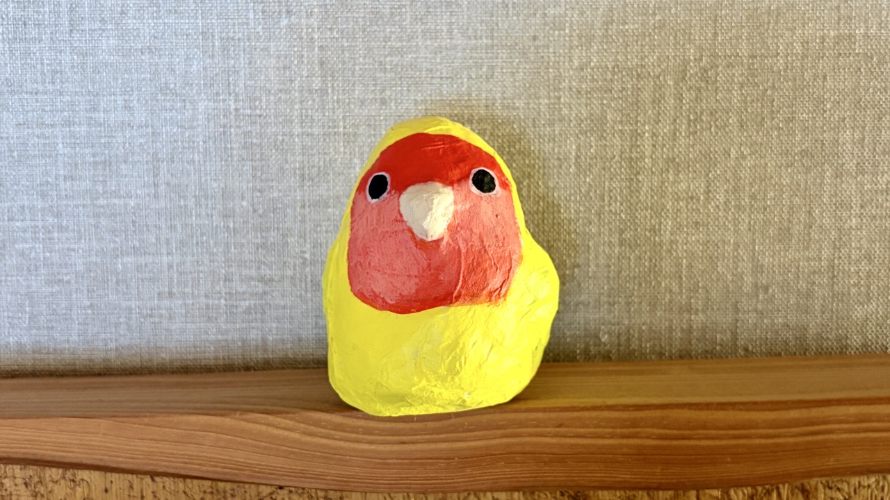 コザクラインコの張り子